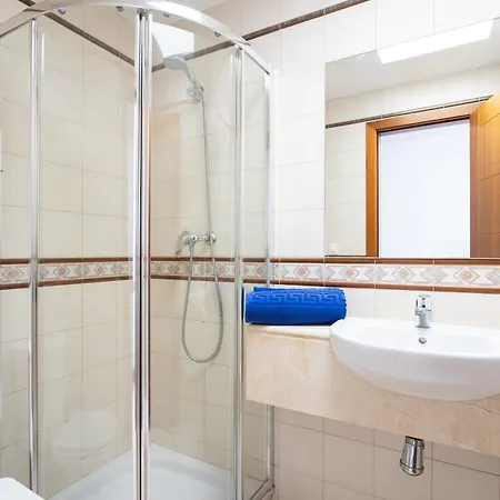 Ferienhaus Beautiful Two-storey House With Terrace And Patio In An Exclusive Area Costa Adeje (Tenerife)
