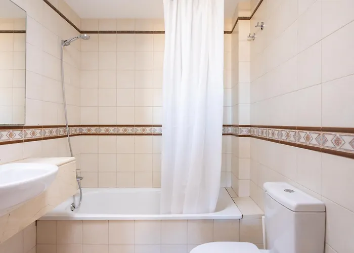 Semesterbostad Beautiful Two-storey House With Terrace And Patio In An Exclusive Area Costa Adeje (Tenerife)