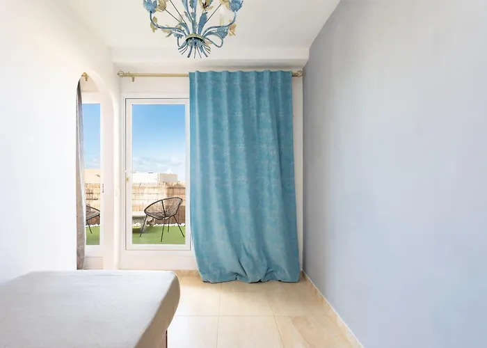 Beautiful Two-storey House With Terrace And Patio In An Exclusive Area Semesterbostad Costa Adeje (Tenerife)