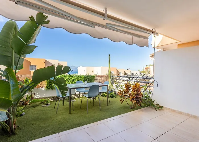 Beautiful Two-storey House With Terrace And Patio In An Exclusive Area * Costa Adeje (Tenerife)